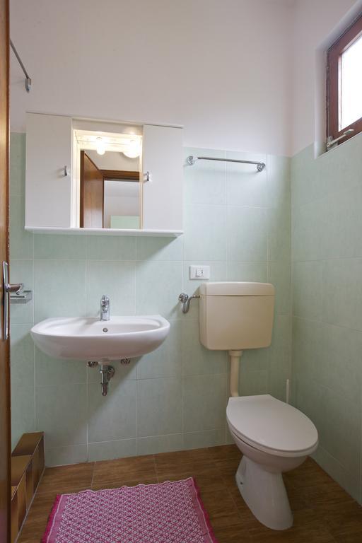 Appartamento Casa Augusta Maccagno Esterno foto