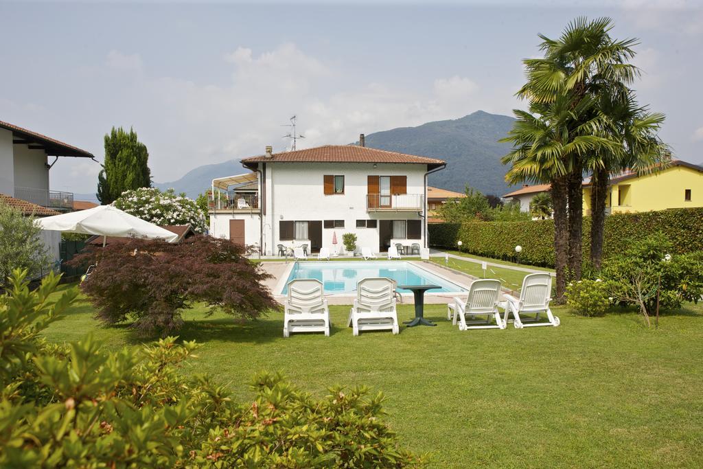 Appartamento Casa Augusta Maccagno Esterno foto