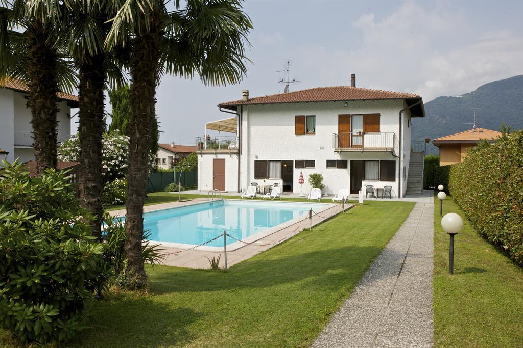 Appartamento Casa Augusta Maccagno Esterno foto