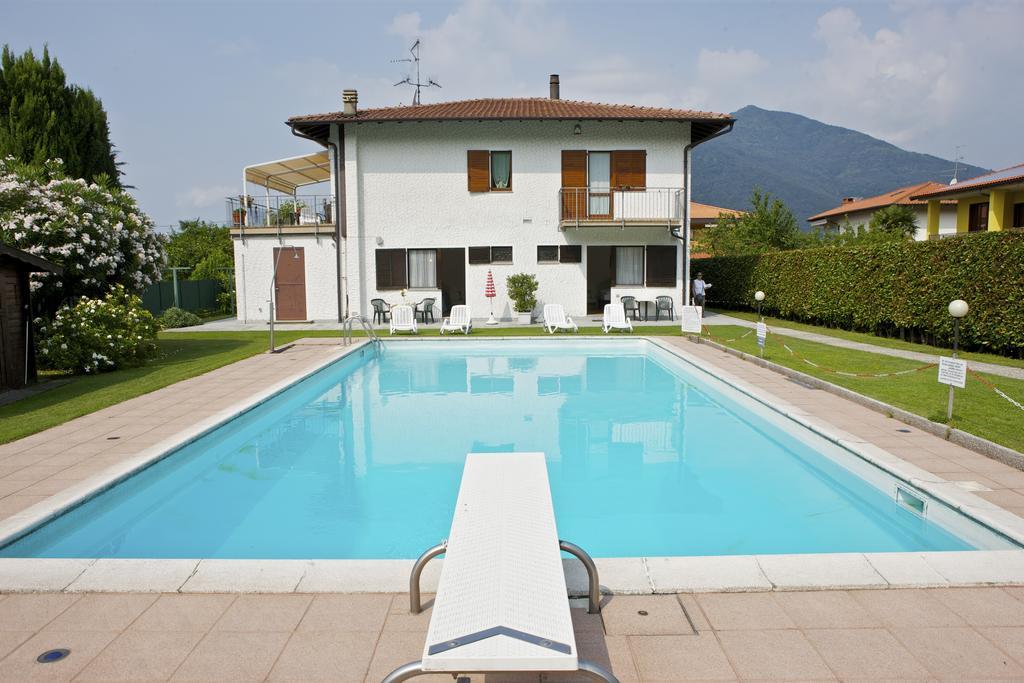 Appartamento Casa Augusta Maccagno Esterno foto