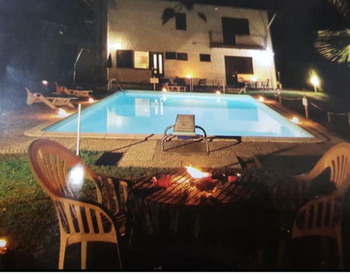 Appartamento Casa Augusta Maccagno Esterno foto
